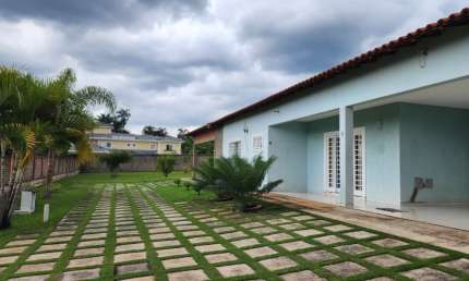 -Excelente Casa Térrea 4 quartos 3 suítes localização privilegiada no Park Way