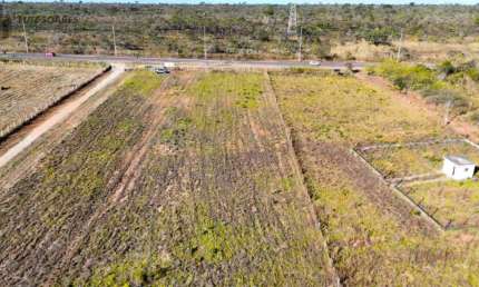 -Linda Chácara - Locde alização As Margens da BR 001- 15km  de Taguatinga Escriturada