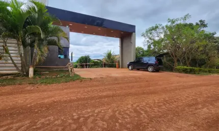 Excelente chácara condomínio fechado regularizado no lago corumbá IV  infraestrutura completa, área lazer e acesso ao lago
