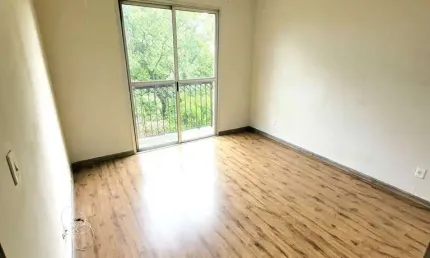 Apartamento para Venda em São Paulo, Vila Carmosina, 2 dormitórios, 1 banheiro, 1 vaga