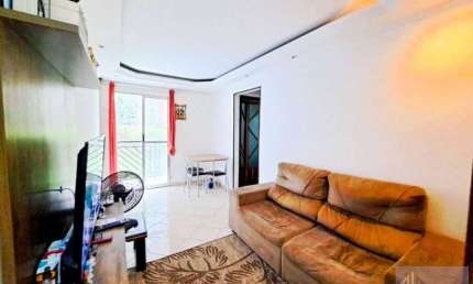 Apartamento para Venda em São Paulo, Vila Carmosina, 2 dormitórios, 1 banheiro, 1 vaga