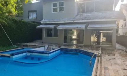 Casa Alto Padrão para Locação em Barueri, Alphaville, 4 dormitórios, 2 suítes, 4 vagas
