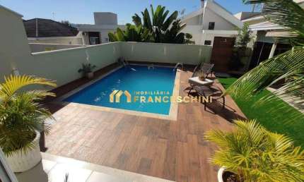 Casa à venda, 4 quartos, 2 suítes, 2 vagas, Altos da Serra V - São José dos Campos/SP