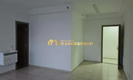 LOCAÇÃO - SALA COMERCIAL - 37M2 - CENTRO - AR-CONDICIONADO - 01 VAGA DE GARAGEM