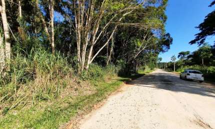Terreno em Mariscal em loteamento em franco desenvolvimento, ótimo investimento.