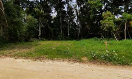 Terreno em Mariscal Documentado e com viabilidade de construção.