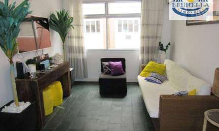 Apartamento á 01 quadra da Praia na Região do Fórum.