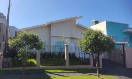 Casa à venda em Marechal Cândido Rondon, Botafogo, com 3 quartos, 179m²