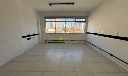 Excelente oportunidade: Sala comercial à venda ou locação em São Paulo-SP, Água Branca, 2 salas, 1 banheiro, 50m² de área.