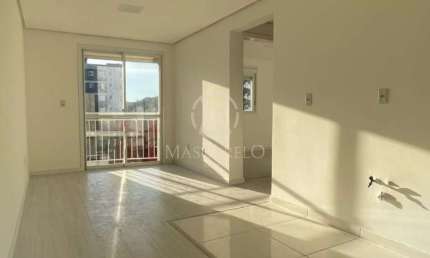 Sobrado com 2 dormitórios e elevador em Caxias do Sul
