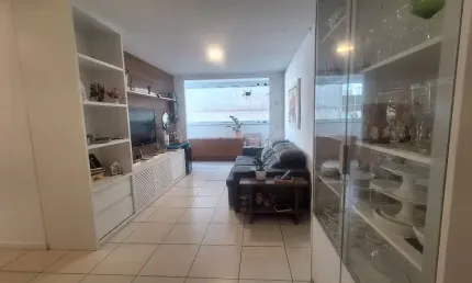 Lindo apartamento 2 quartos / 1 suíte e vaga com DCE