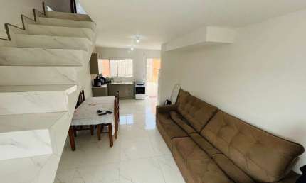 Casa em condomínio 2 dormitórios, quintal, nova,  Bragança Paulista