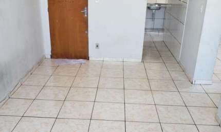 Apartamento para Locação em Cuiabá, Residencial São Carlos, 2 dormitórios, 1 banheiro, 1 vaga
