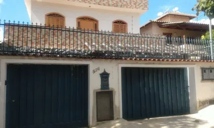 Casa com 3 quartos à venda na Rua Senhora do Brasil, Cachoeirinha, Belo Horizonte, 410 m2 por R$ 1.180.000