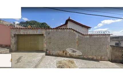 Casa com 4 quartos à venda na Rua Joana D'arc, Primeiro de Maio, Belo Horizonte, 415 m2 por R$ 785.000