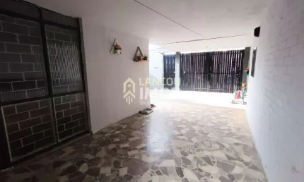 Casa com 3 quartos à venda na Rua Tenente Ary Aps, 169, Vila Vianelo, Jundiaí