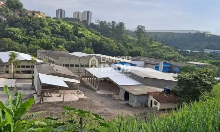 Galpão com Pátio (4.000m2) locação em Jordanésia/ Cajamar Rod Anhanguera