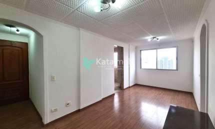 Apartamento reformado à venda, 2 dormitórios , 1 vaga coberta e demarcada, Jardim Celeste
