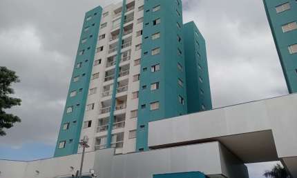 Apartamento Espaçoso com 3 Quartos para Alugar em Localização Privilegiada!