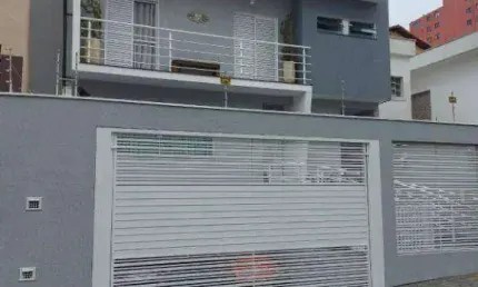 Sobrado com 3 Suites e 5 vagas à venda, 181 m² por R$ 960.000 - Santa Terezinha - São Bernardo do Campo/SP