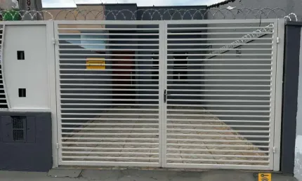 Casa com 2 quartos à venda na Rua Contorno Escola, Jardim Eucalíptos, Sorocaba