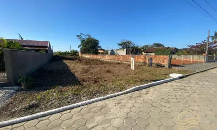 Terreno com AT 554,00m² a venda em Balneário Barra do Sul - Salinas
