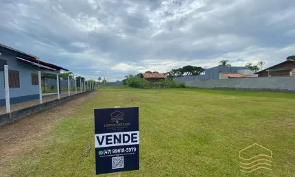 Terreno com AT 375,00m² a venda em São Francisco do Sul- Praia do Ervino