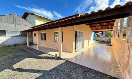 Casa Charmosa a Poucos Passos da Lagoa, Balneário Barra do Sul, Costeira