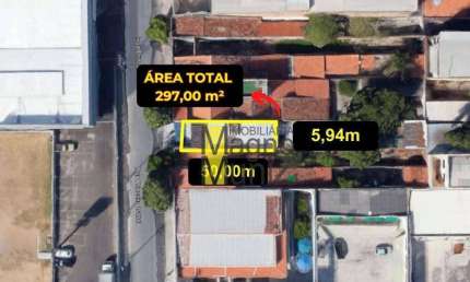 Casa Duplex medindo 297m² à venda por R$ 380.000 - Centro - Fortaleza/CE
