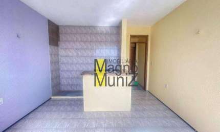 Kitnet com 1 quarto para alugar, 30 m² por R$ 980/mês - Cidade dos Funcionários - Fortaleza/CE