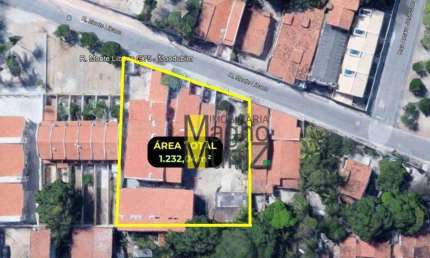 Terreno amplo de 1232m² com apartamentos e galpão pequeno alugados com rendimentos de 15 MIL REAIS MENSAIS!