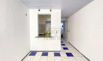 Apartamento com 2 dormitórios para alugar, 40 m² por R$ 685,78/mês - Aerolândia - Fortaleza/CE