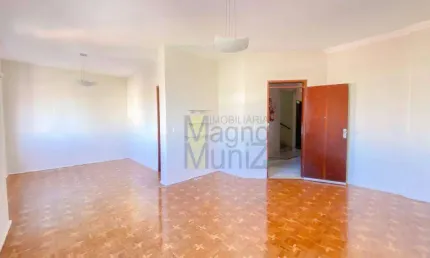 Edifício Marne Cavalcante - Apartamento com 3 quartos para alugar, 119 m² por R$ 1.000/mês - Fátima - Fortaleza/CE