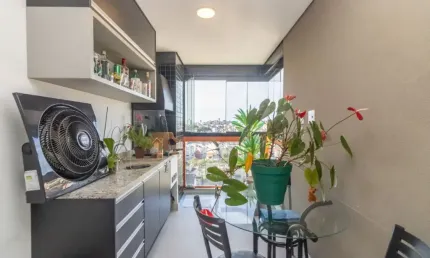 Apartamento 2 Dormitórios com 2 Vagas - Vila Curuça