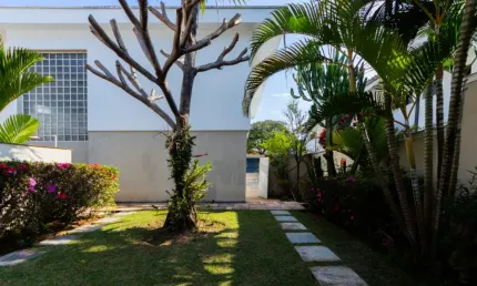 Casa com 3 quartos à venda na Rua Cássio Martins Vilaça, 115, Pacaembu, São Paulo
