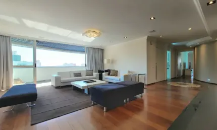 Apartamento PORTEIRA FECHADA 4 Suítes e 4 Vagas - Bairro Jardim.