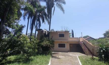Casa para Venda em São Bernardo do Campo, Batistini, 4 dormitórios, 1 suíte, 3 banheiros, 2 vagas