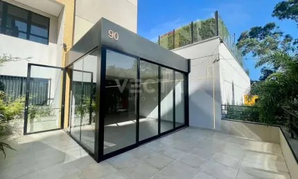 Salão Comercial para Locação, esquina com Jose Munia, Localização estratégica