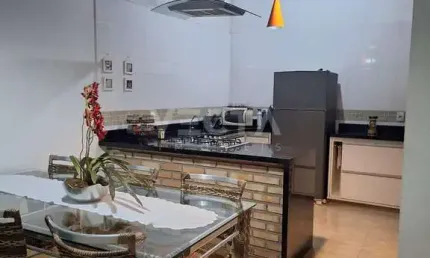 Casa a venda borghese 3 — financia e aceita permuta