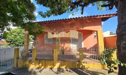 Casa com 3 quartos à venda na Vila Fleming, São João da Boa Vista 