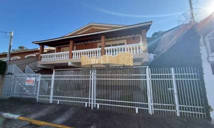Casa com 4 quartos para alugar no Centro, Águas da Prata 