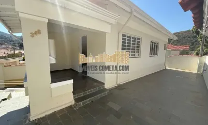 Casa com 3 quartos para alugar no Centro, Águas da Prata 