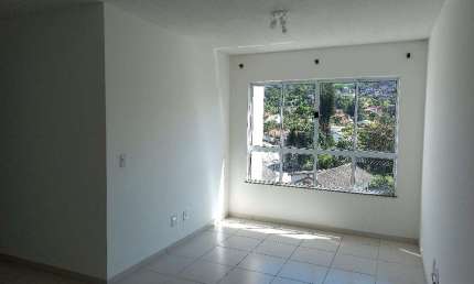 Apartamento com 2 dormitórios à venda, 60 m² por R$ 270.000,00 - Araras - Teresópolis/RJ