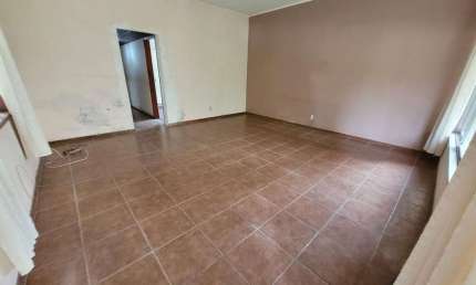 Casa com 4 dormitórios para alugar, 200 m² por R$ 7.290,00/mês - Agriões - Teresópolis/RJ