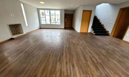 Casa com 3 dormitórios à venda, 200 m² por R$ 1.490.000 - Albuquerque - Teresópolis/RJ