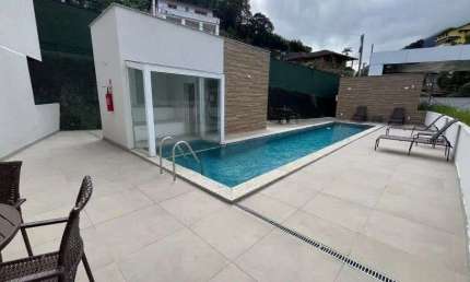 Cobertura com 3 dormitórios para alugar, 156 m² por R$ 4.737/mês - Bom Retiro - Teresópolis/RJ