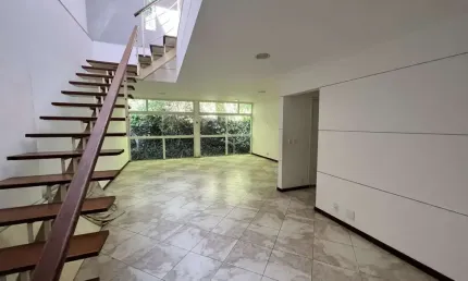 Chácara / sítio com 3 quartos à venda na rua sacopa, 852, lagoa, rio de janeiro por r$ 1.750.000