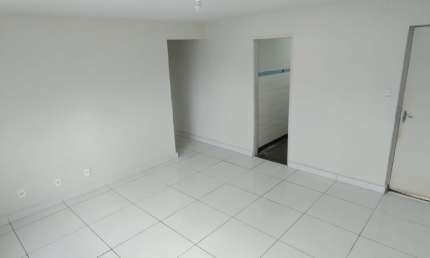 Apartamento de 03 quartos no bairro da  Encruzilhada - Recife - PE