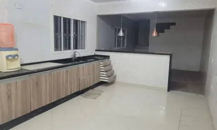 Casa com 3 quartos para alugar na Rua Itaóca, São Luiz (Polvilho), Cajamar