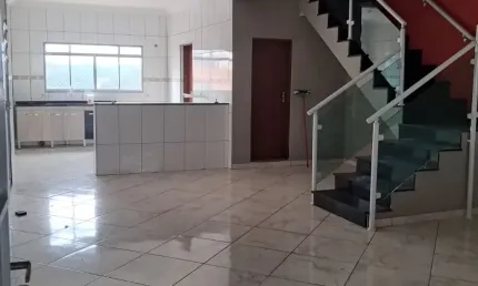 Casa com 3 quartos para alugar na Rua Itaóca, São Luiz (Polvilho), Cajamar